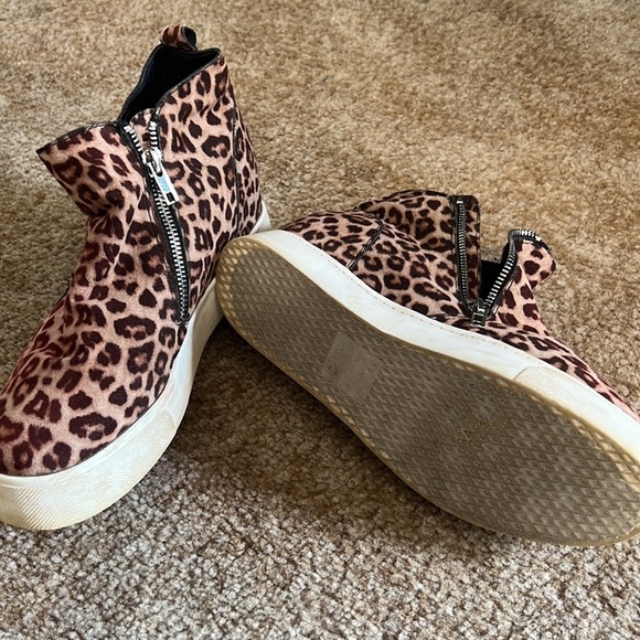 Leopard print shoes - Picture 2 of 2